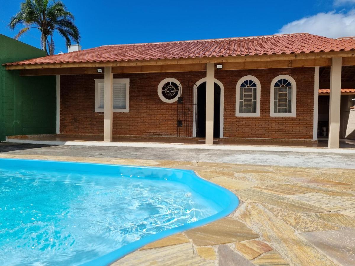 Confortavel Casa Com Piscina E Churrasqueira A 100M Da Praia Карагуататуба Экстерьер фото